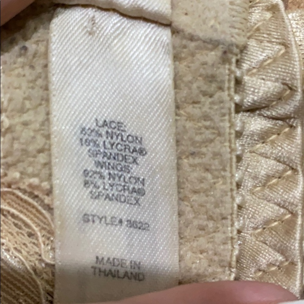 Victoria’s Secret beige lace underwire bra 36D - Picture 5 of 5